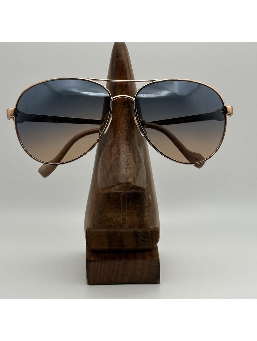 Jessica Simpson Aviator Style Sunglasses with Gradient Blue to Brown Lenses